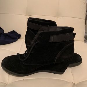 MADEEN GIRL BOOTIES!!!!!